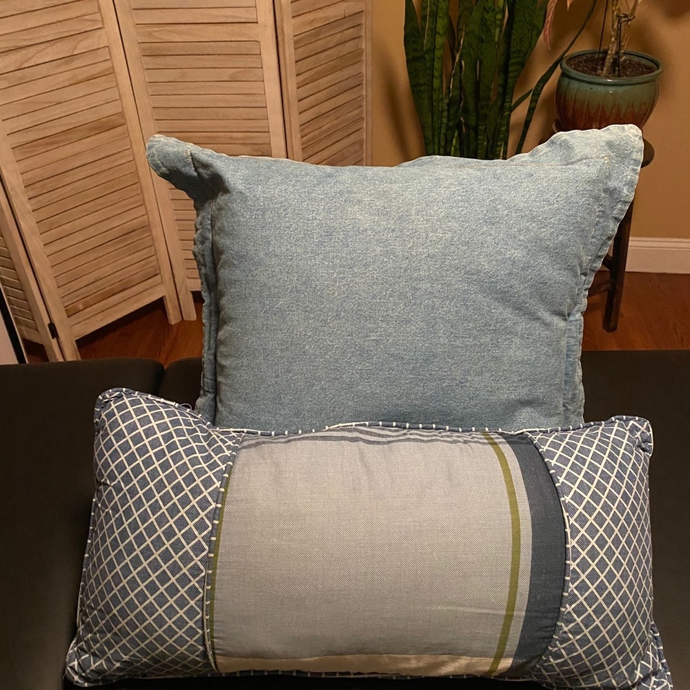 Decorative bed pillows
